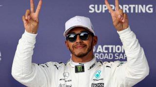 Com dobradinha da Mercedes, Hamilton lidera primeiro treino livre