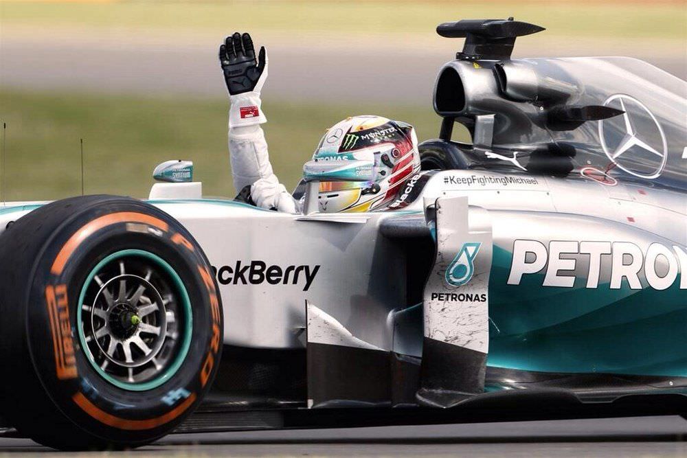 Hamilton lidera primeiro treino livre na Áustria; Vettel fica em 2º