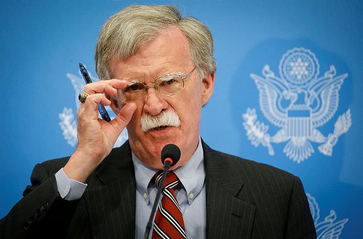 Bolton alerta Irã que “todas as opções estão sobre a mesa”