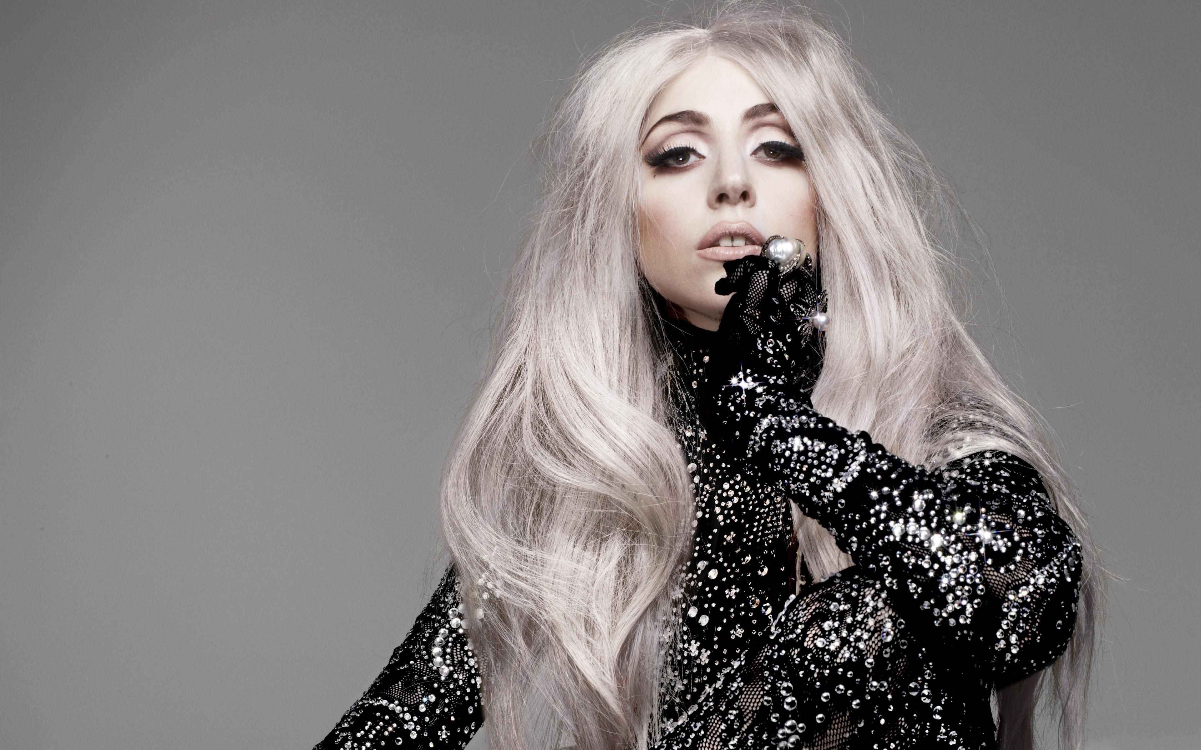 ‘Levaria uma bala por vocês’, diz Lady Gaga em discurso a favor dos gays