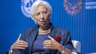Chefe do FMI alerta sobre guerra comercial entre EUA e China