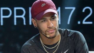 Neymar vai se apresentar de forma voluntária à polícia, diz advogado