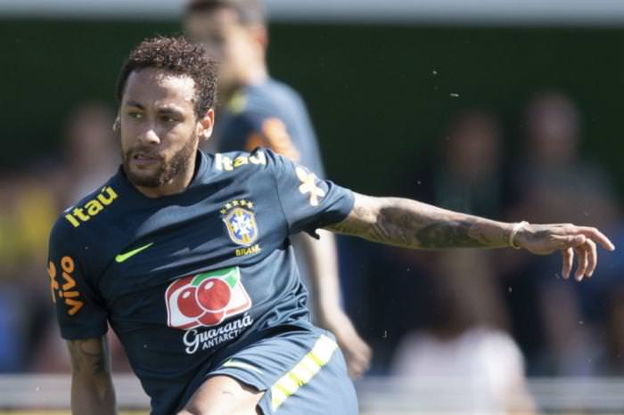 Laudo relata hematomas e estresse pós-trauma de mulher que acusa Neymar