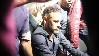 Neymar chega para prestar depoimento no Rio de Janeiro