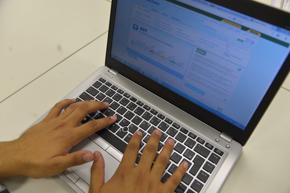 Receita libera primeiro lote de restituição do Imposto de Renda