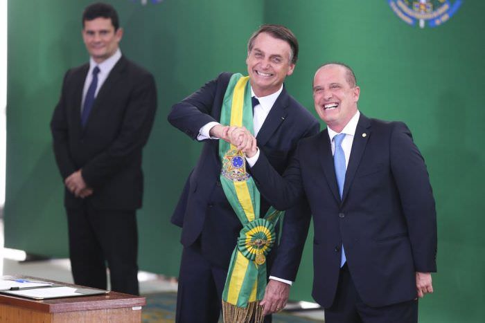 Bolsonaro diz que Congresso quer transformá-lo em uma rainha da Inglaterra