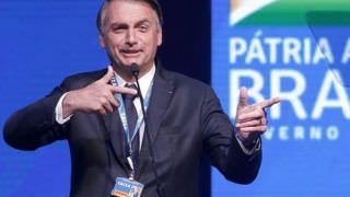 Bolsonaro quer ter maioria no Congresso para liberar porte de arma
