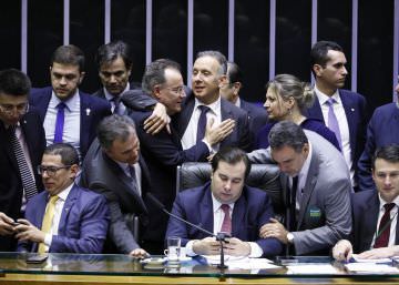 Com possível aprovação, Câmara vota hoje reforma da Previdência