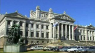 Oposição do Uruguai obtém vitória nas primárias presidenciais