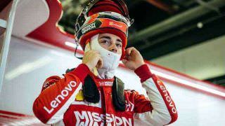 Charles Leclerc reafirma força da Ferrari e lidera o 3º treino livre