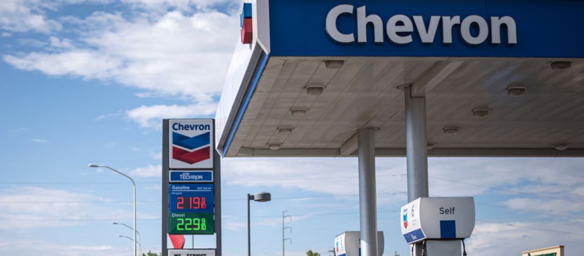 Governo Trump estende licença para Chevron operar na Venezuela