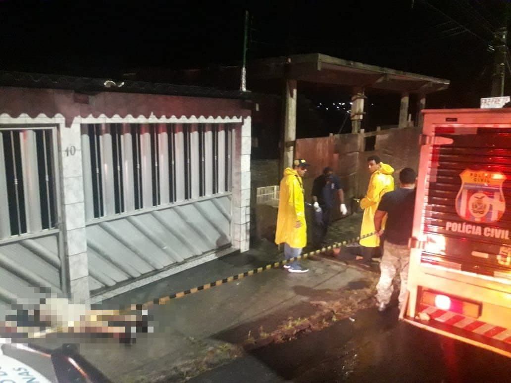 Filho de PM e amigo são assassinados a tiros após briga em Manaus