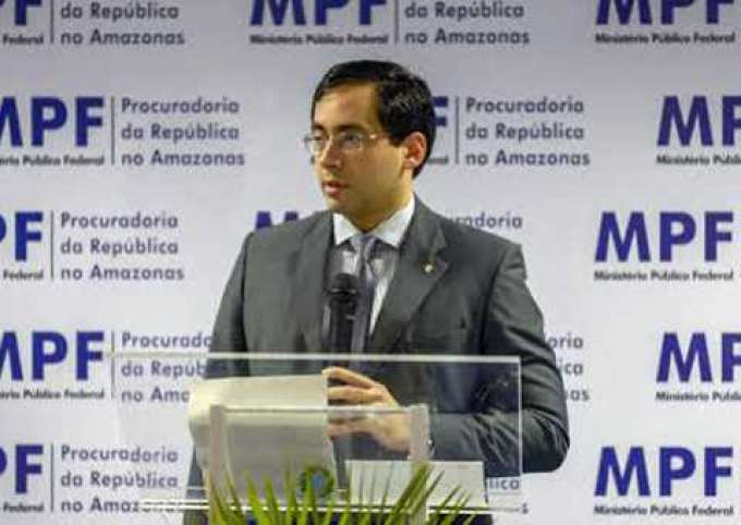 Intimidação de agentes da PRF contra professores será investigada pelo MPF