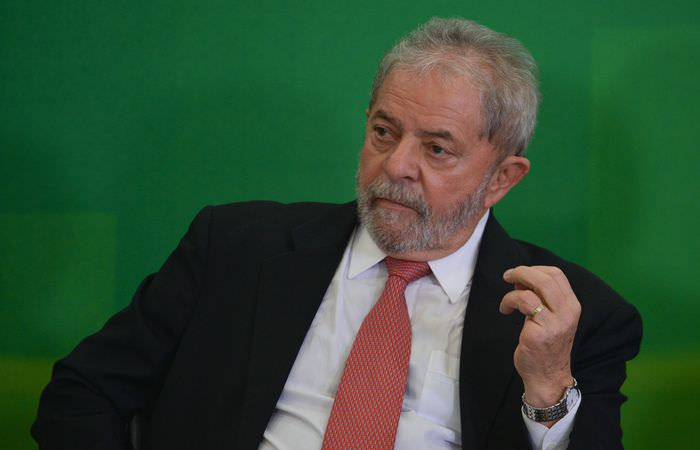 Defesa de Lula pede ao STF suspensão de ação sobre Instituto Lula