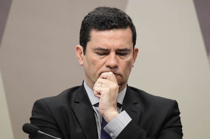 Moro diz não reconhecer autenticidade de supostos diálogos divulgados pela 'Veja'