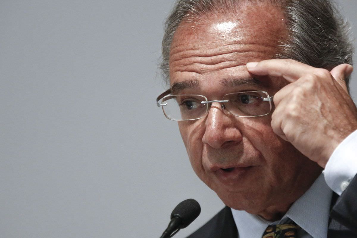 Telegram: Ministro Paulo Guedes tem celular hackeado