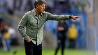 Renato Gaúcho critica declarações da jogadora Marta e elogia Bolsonaro
