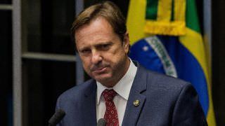 PGR cobra do senador Acir Gurgacz comprovante do pagamento de multa