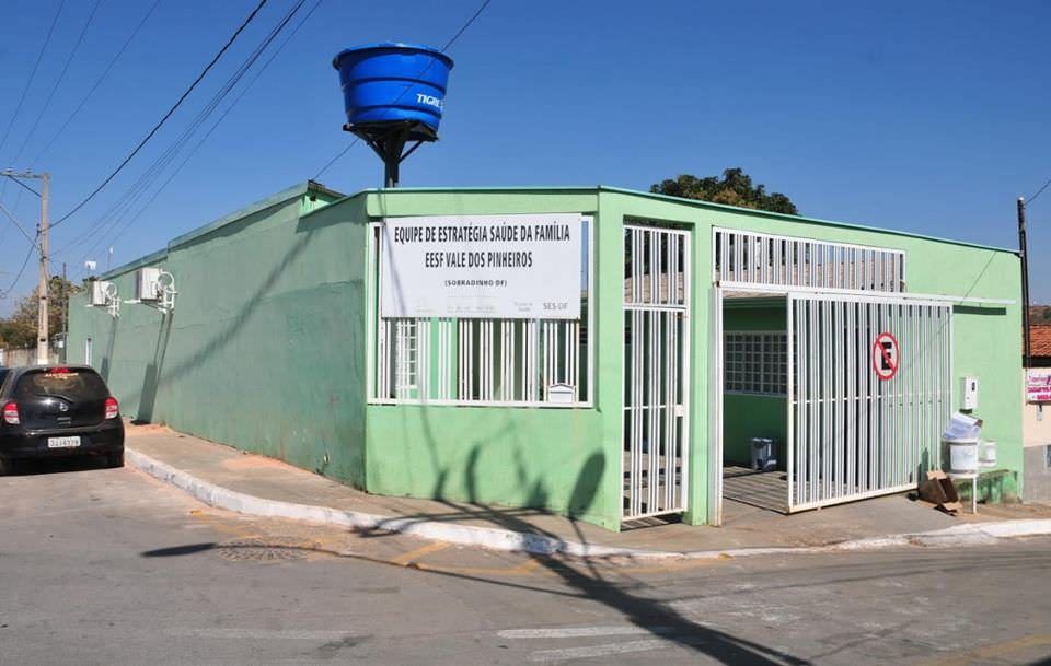 Durante surto, paciente ataca servidores e depreda hospital