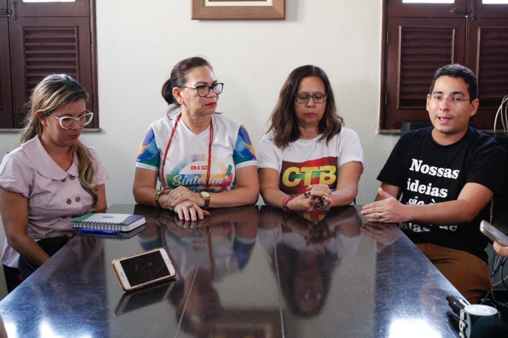 Professores da rede pública decidem não retornar às aulas presenciais em Manaus