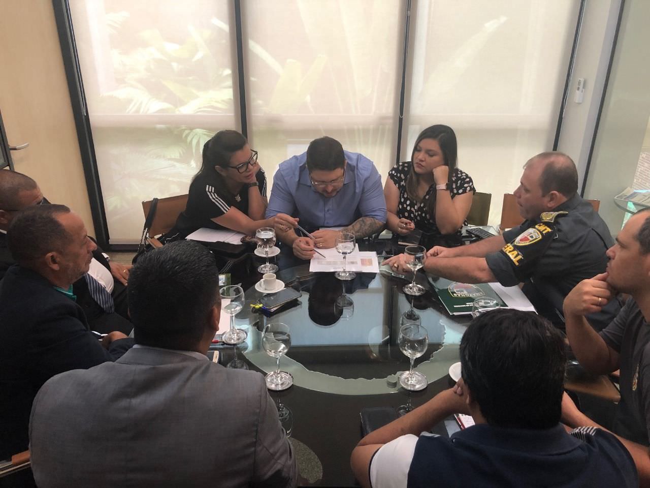 Governo apresenta nova proposta de benefícios para PMs e Bombeiros