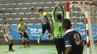 Rio Negro vence AABB e lidera série prata de handebol masculino