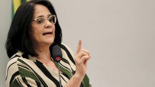 Bolsonaro não minimizou questão do trabalho infantil, diz Damares