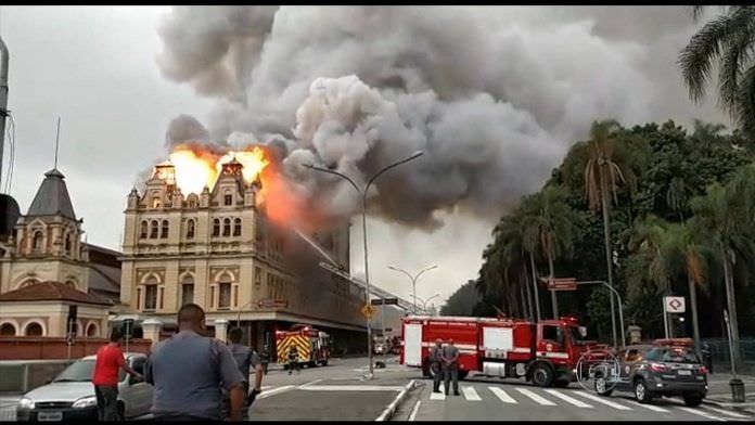 Fogo no Museu da Língua Portuguesa foi causado por defeito em holofote
