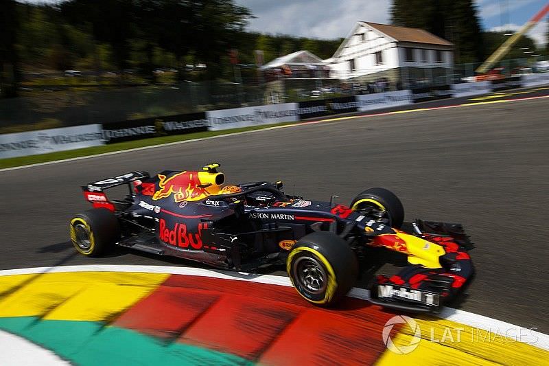 Vitória da Red Bull no momento ideal segura Verstappen e agrada Honda