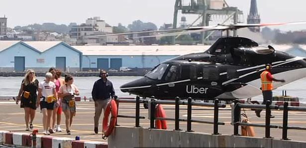 Uber lança primeiro serviço de transporte de helicóptero