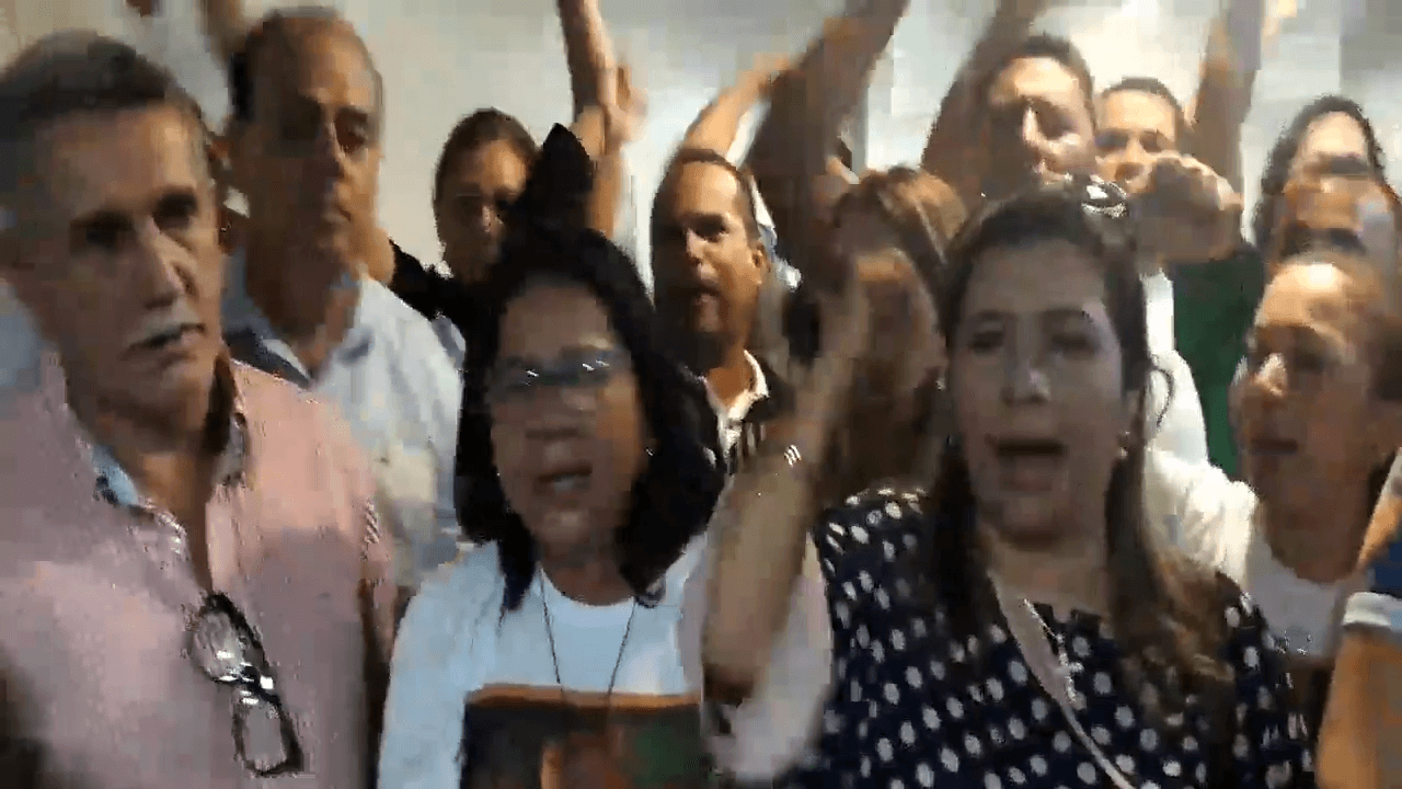 Servidores protestam contra projeto do governador Wilson Lima