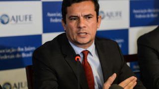 Depoimento de Moro na Câmara acaba em tumulto