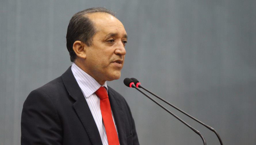 Vereador Professor Samuel será investigado por 'rachadinha' em gabinete