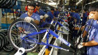 Desemprego sobe para 13,3% no 2º trimestre, com queda recorde de ocupados