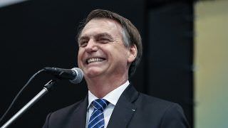 Bolsonaro volta a defender regularização de garimpo em terras indígenas