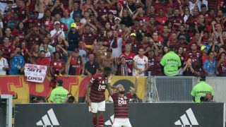 Flamengo vira sobre o Botafogo e arranca a vitória por 3 a 2