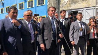 'Perderam tempo comigo', diz Bolsonaro à invasão de hackers em seu celular