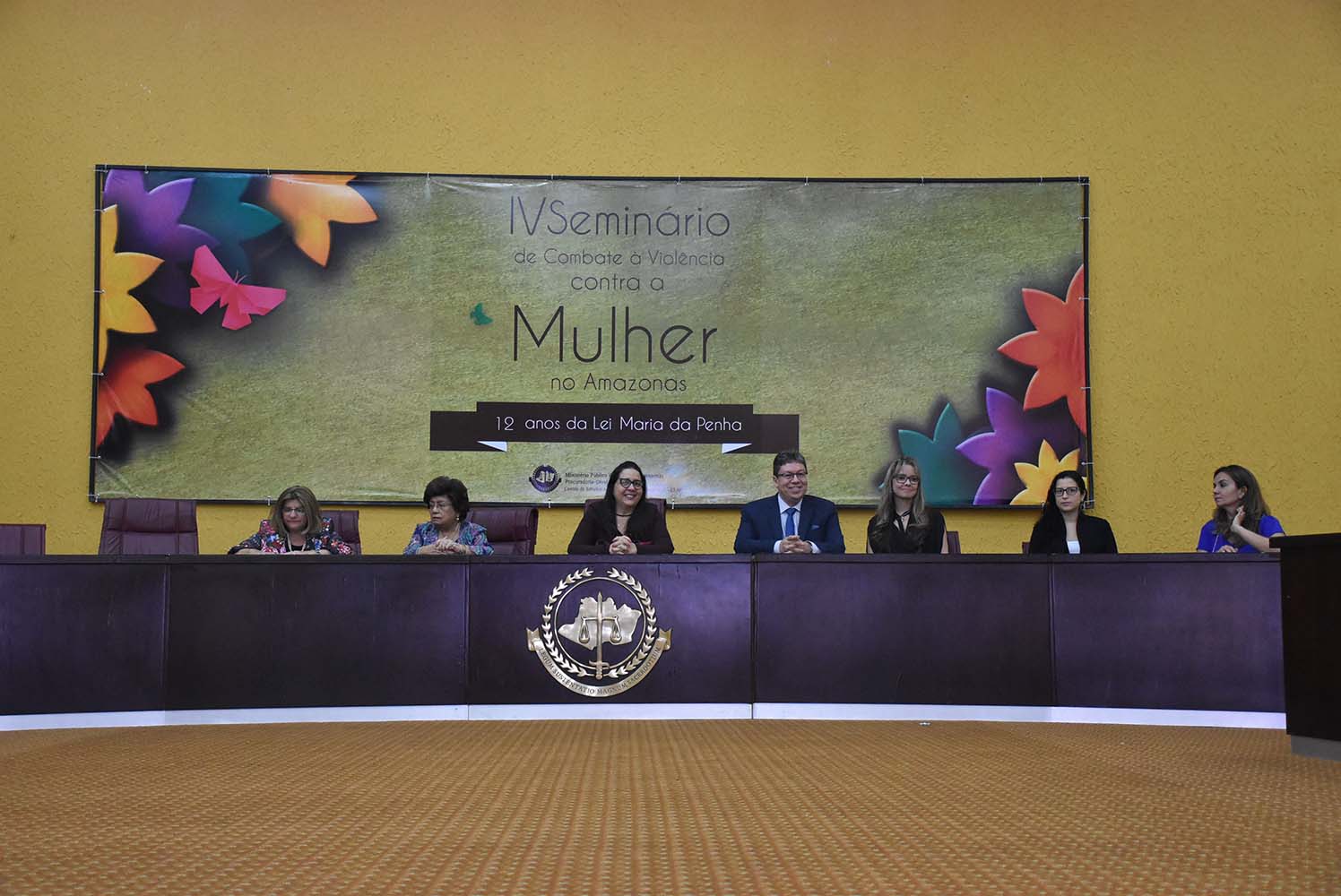Seminário e audiência pública discutem sobre violência contra mulher