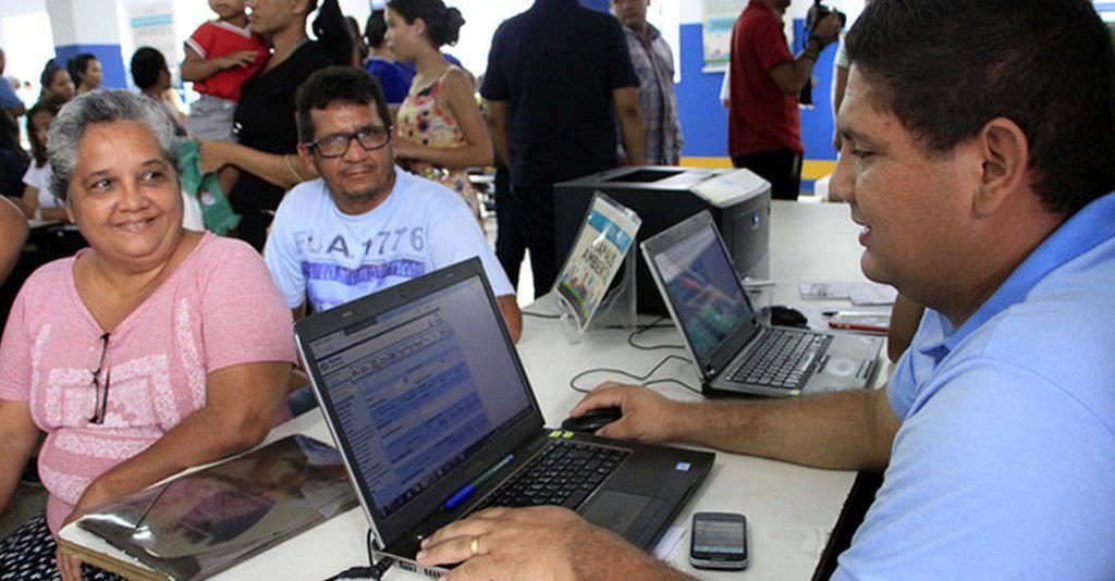 Ação itinerante oferta mais de 35 serviços gratuitos em Manaus