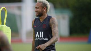 Diretor do PSG, diz que negociação do Barça por Neymar não avançou