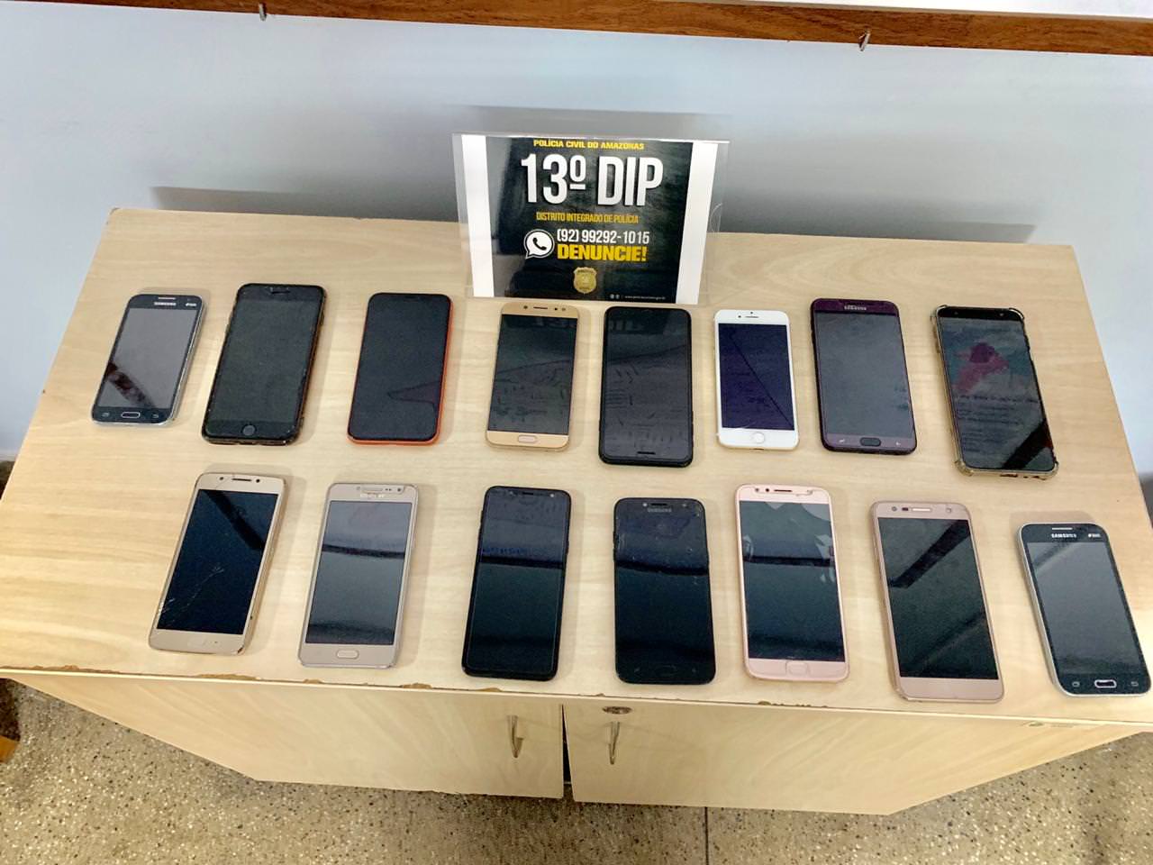 Polícia recupera 15 celulares roubados e furtados em Manaus