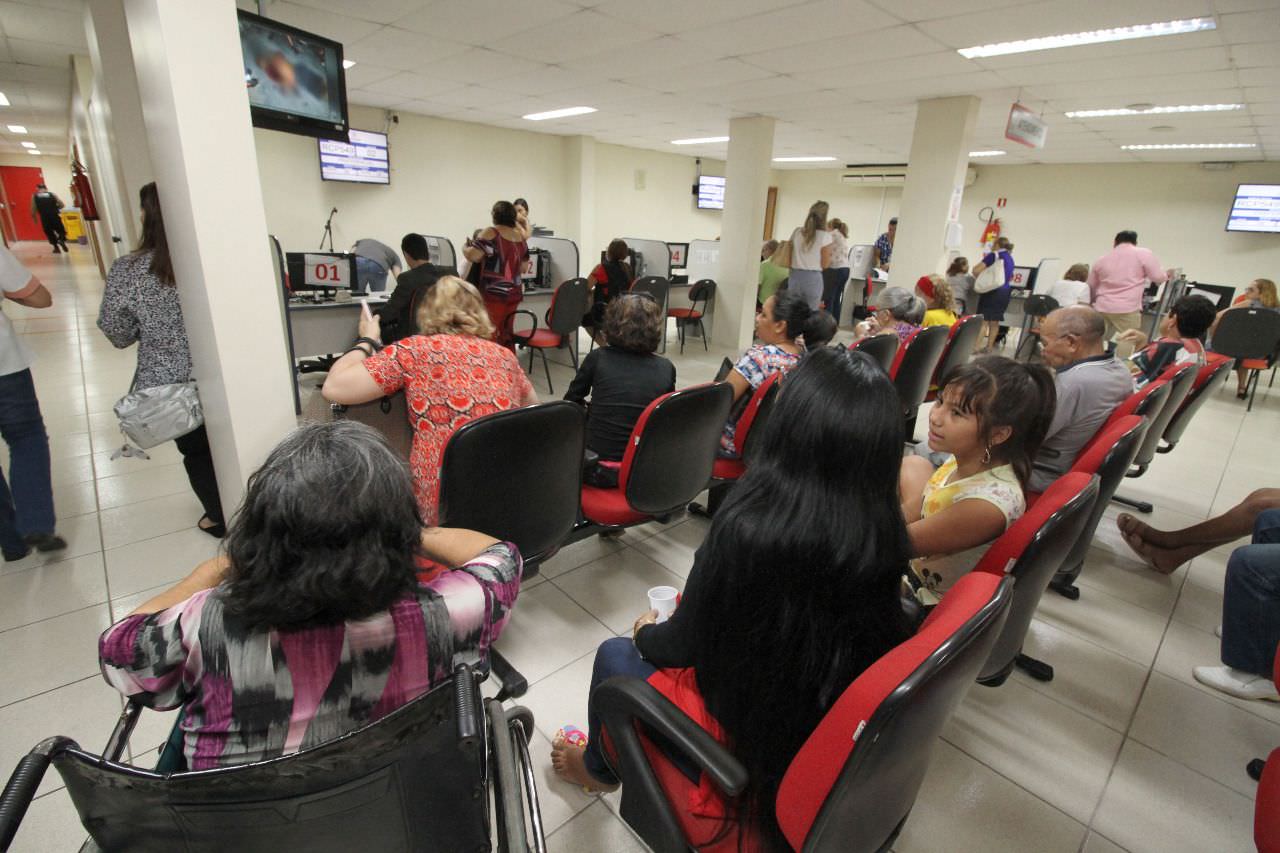Aposentados têm 48h para se recadastrar e evitar suspensão de benefício