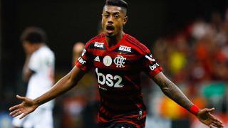 Mesmo com dois pênaltis Vasco 'leva chocolate' do Flamengo
