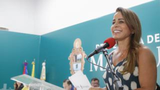 Primeira-dama de Manaus revela estar curada da Covid-19