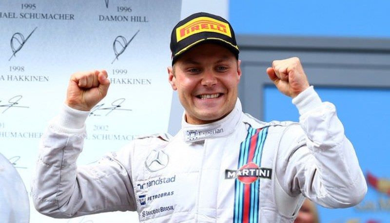 Mercedes renova contrato com o finlandês Valtteri Bottas