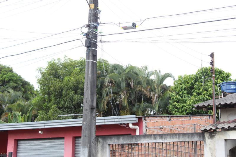 Amazonas Energia ignora denúncia de ligação clandestina em site