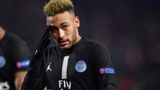Barcelona e PSG se reúnem em Paris para decidir troca de Neymar