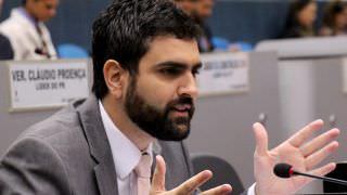 Hiram Nicolau diz que lei prevê parceria para construção de paradas de ônibus
