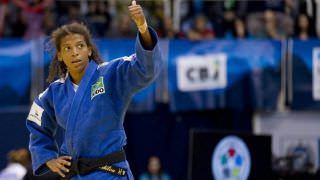 Rafaela Silva é bronze e Brasil conquista a primeira medalha no Mundial