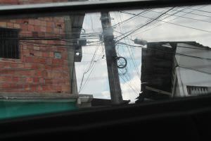 Amazonas Energia ignora denúncia de ligação clandestina em site